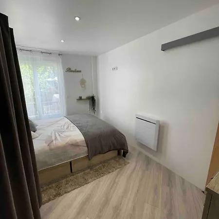 Le Cosy *